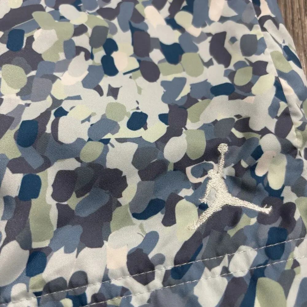 Jordan Swim Trunks Men’s Size L Blue Gray Camo Lined Drawstring Elastic Jumpman